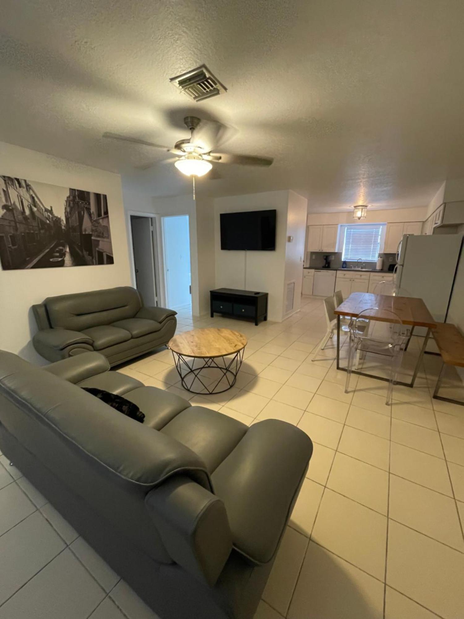 Cozy Downtown Apartments On Water Fort Lauderdale Bagian luar foto
