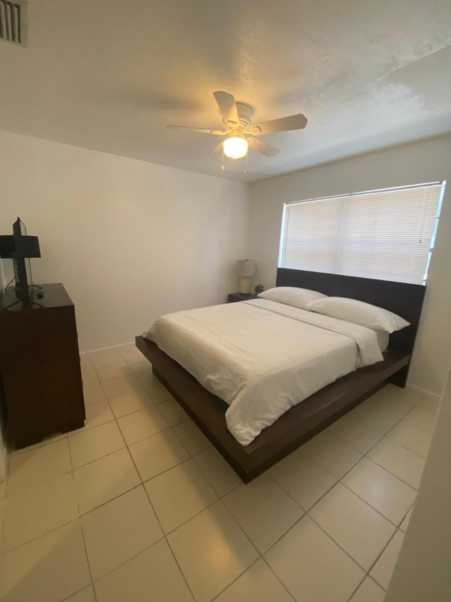 Cozy Downtown Apartments On Water Fort Lauderdale Bagian luar foto