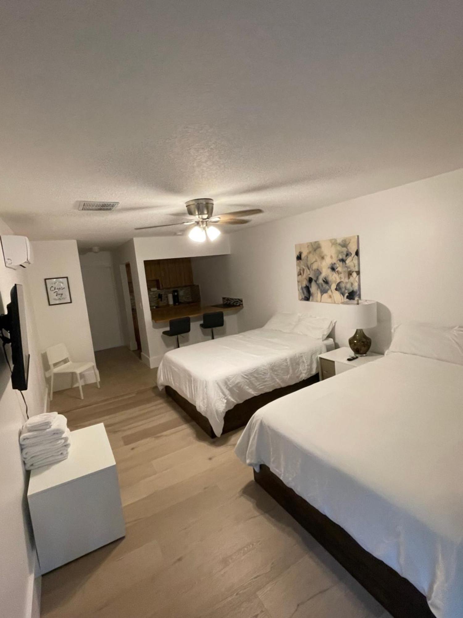 Cozy Downtown Apartments On Water Fort Lauderdale Bagian luar foto